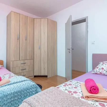 Villa Beautiful Anstika With Private Pool In *