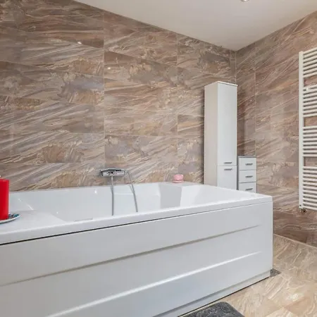 Villa Beautiful Anstika With Private Pool In